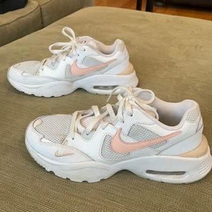 Women’s Nike sneakers